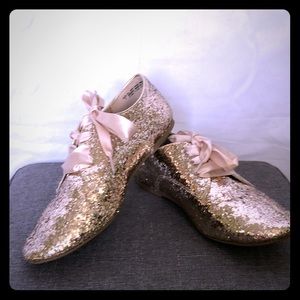 Gold glitter shoes youth size 2(used) & size 3NWT